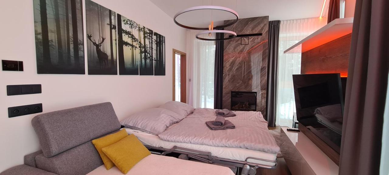 Hotel Ovruc - Rodinny Apartman 111 Strbske Pleso Bagian luar foto