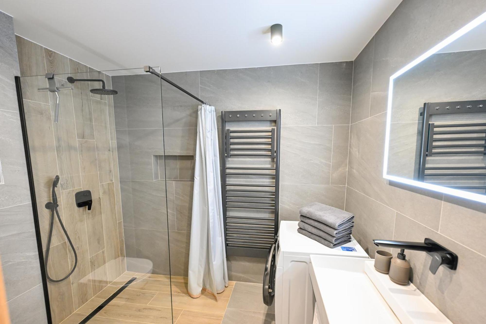Hotel Ovruc - Rodinny Apartman 111 Strbske Pleso Bagian luar foto